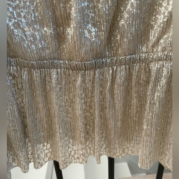✨ ba&sh Paris Metallic Gold Metallic Peplum Blouse ✨ - Picture 3 of 10